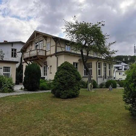 Kaiserbad-heringsdorf-gemuetliche-ferienwohnung-koje